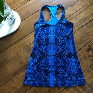 Lululemon blue snake skin tank